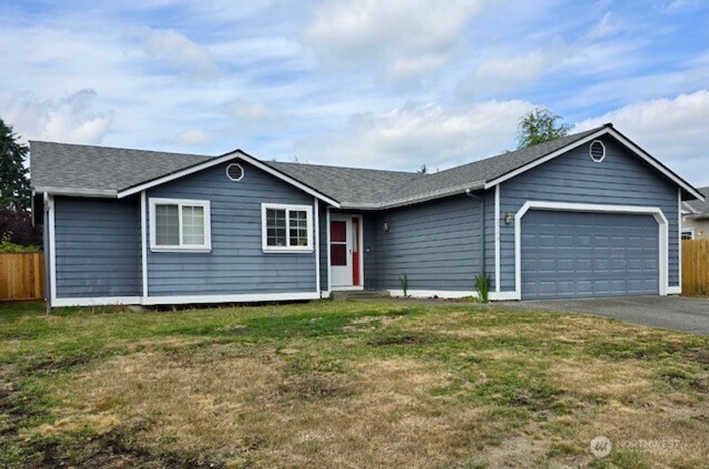 Photo of 5709 138th Place NE, Marysville, WA 98271 (MLS # 2373412)