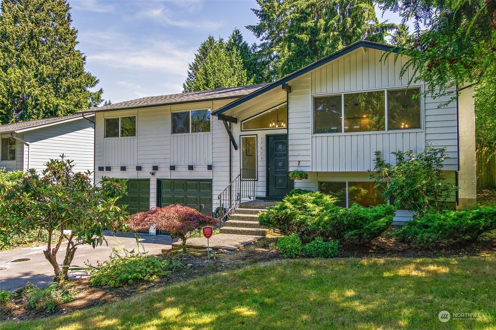 Photo of 17603 20th Drive SE, Bothell, WA 98012 (MLS # 2127040)