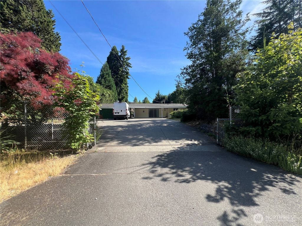 Photo of 15651 NE 116th Street, Redmond, WA 98053 (MLS # 2409732)