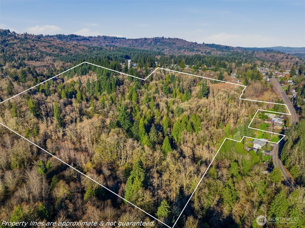 Photo of 115 Alpha Drive, Longview, WA 98632 (MLS # 2468529)