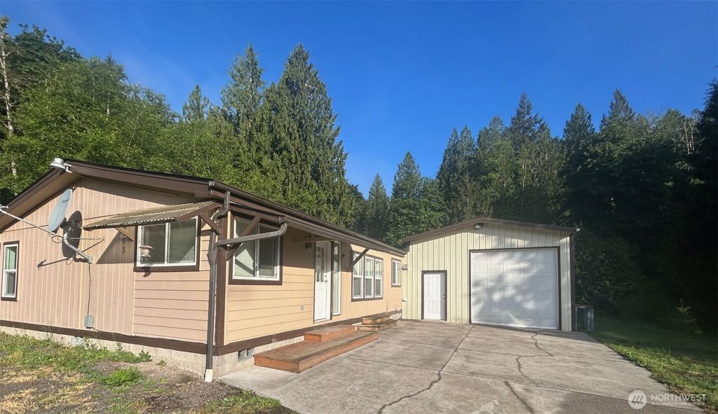 Photo of 153 RAVENA Lane, Kelso, WA 98626 (MLS # 2523454)
