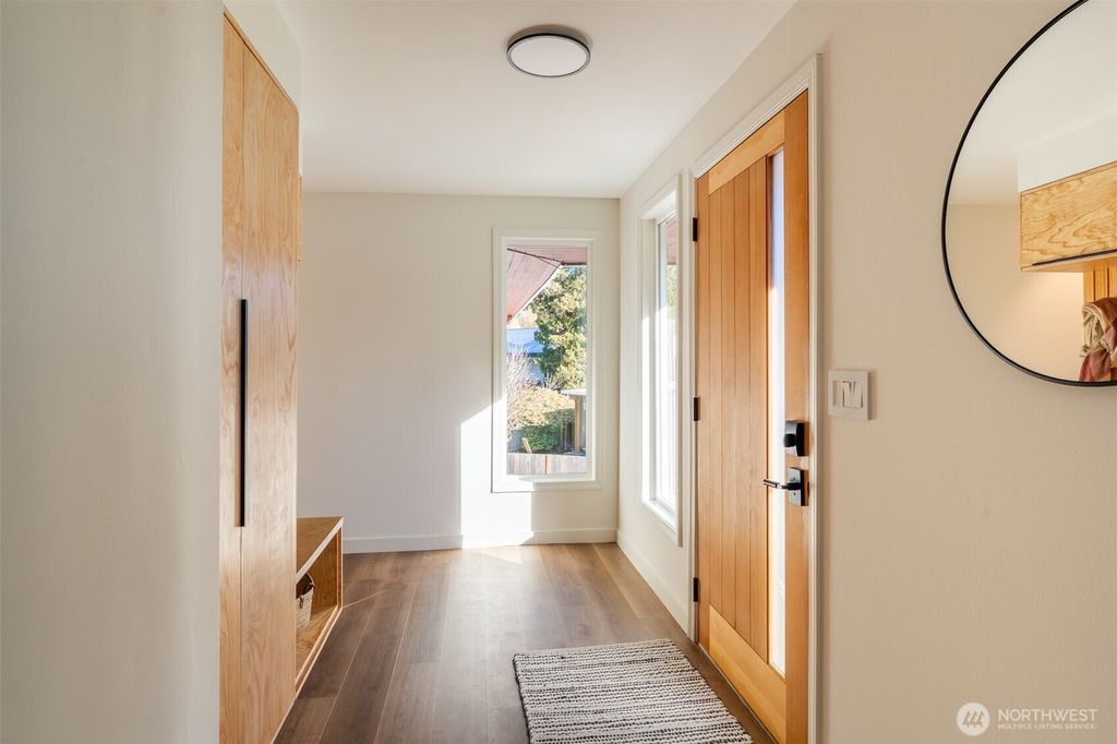 Photo of 1040 NE 154th Street, Shoreline, WA 98155 (MLS # 2473131)