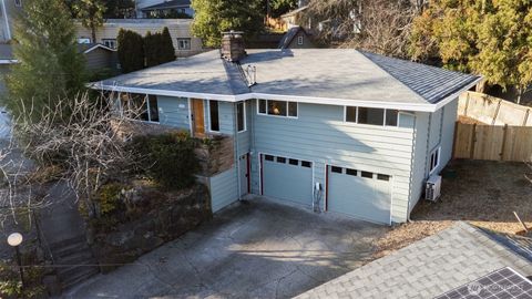 Photo of 1040 NE 154th Street, Shoreline, WA 98155 (MLS # 2473131)