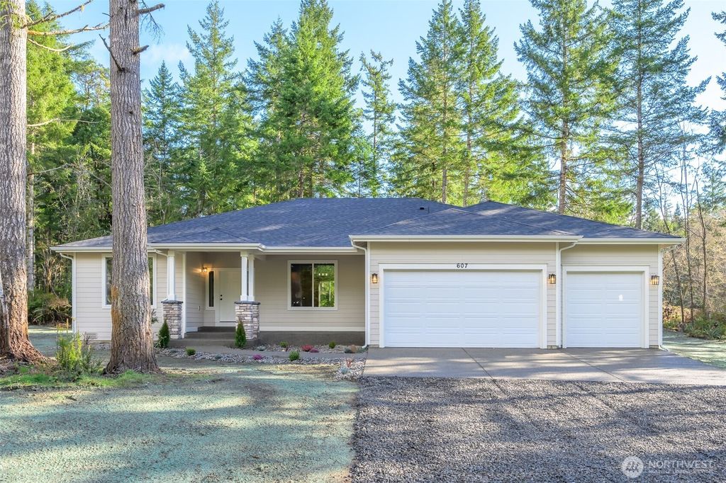 Photo of 607 198th Avenue Ct NW, Lakebay, WA 98349 (MLS # 2481765)