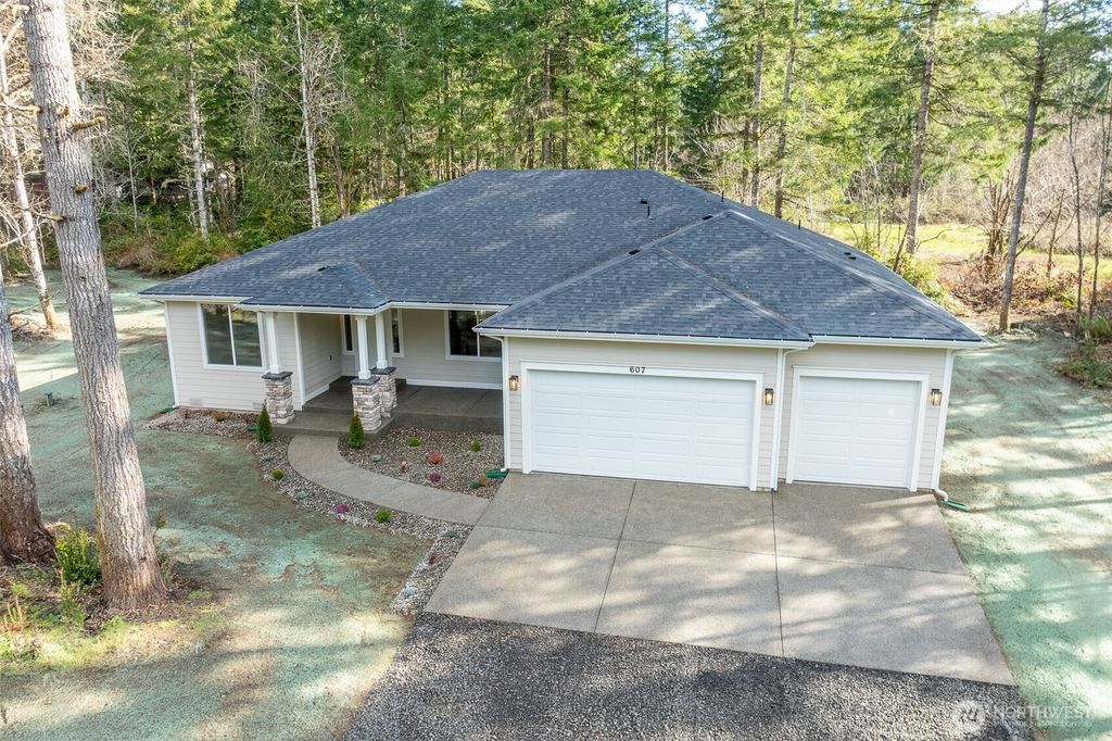 Photo of 607 198th Avenue Ct NW, Lakebay, WA 98349 (MLS # 2481765)