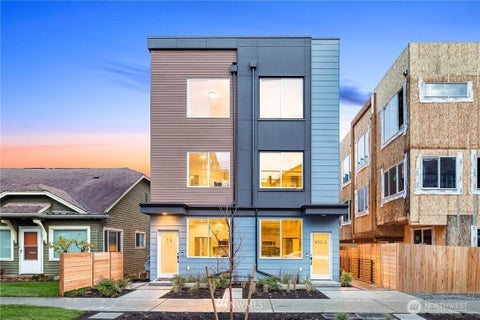 Photo of 1430 24th Avenue #A, Seattle, WA 98122 (MLS # 2592010)