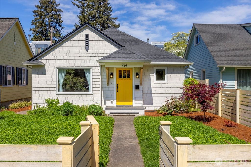 Photo of 724 Park Drive, Bremerton, WA 98337 (MLS # 2513458)