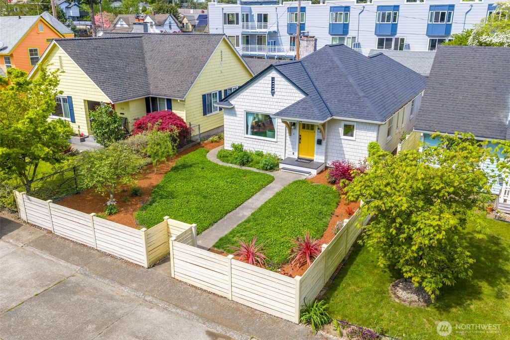 Photo of 724 Park Drive, Bremerton, WA 98337 (MLS # 2513458)