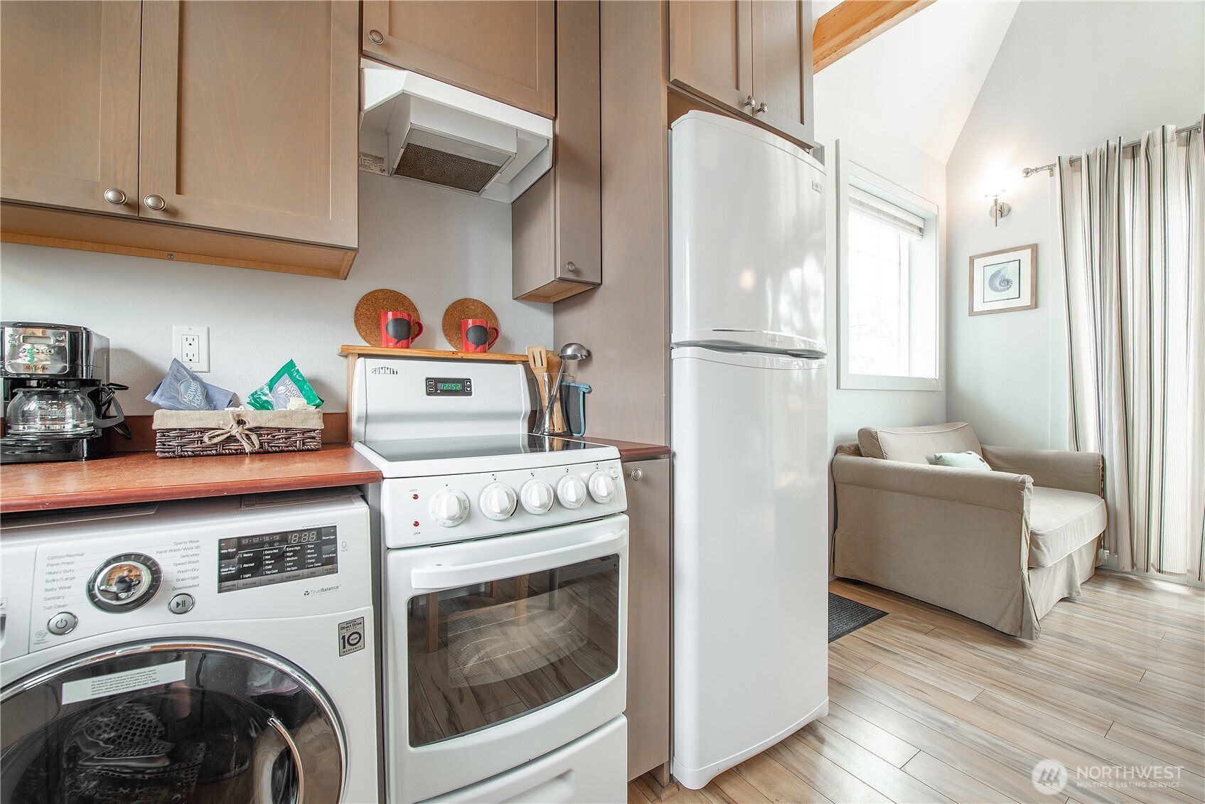 131 Barnacle Street 1-8