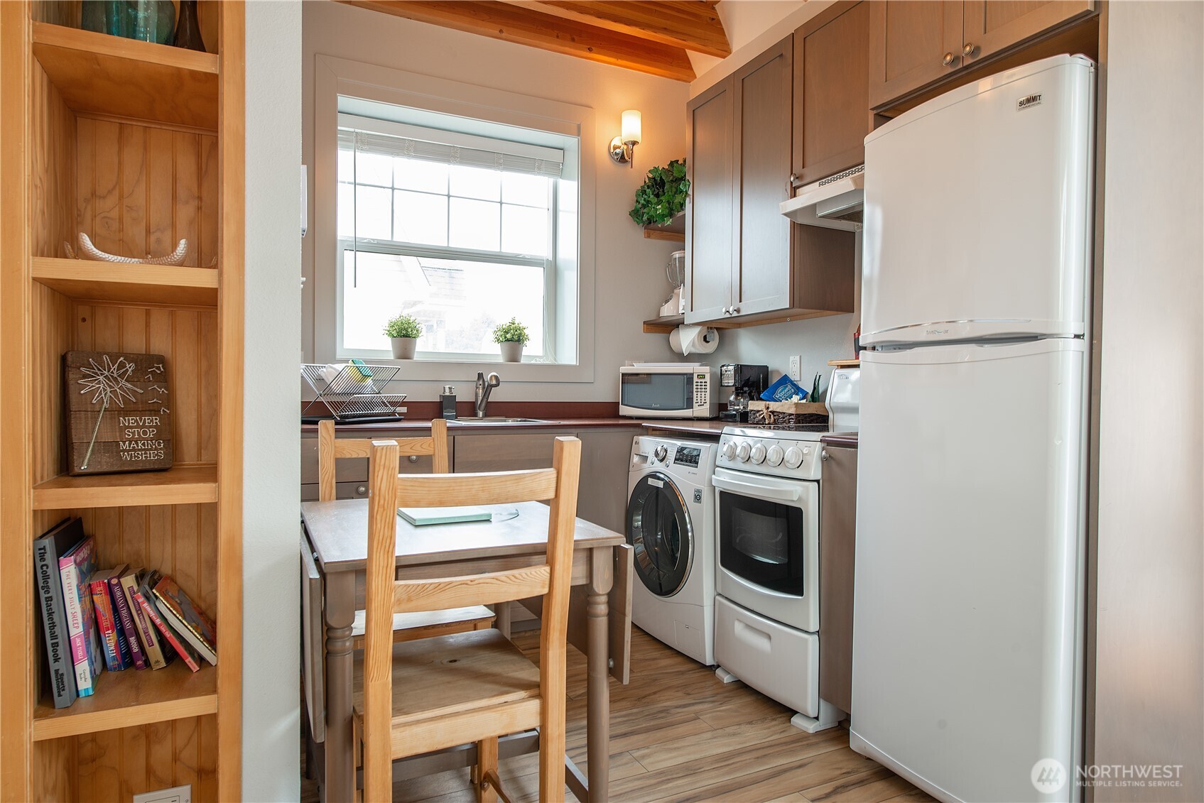 131 Barnacle Street 1-8