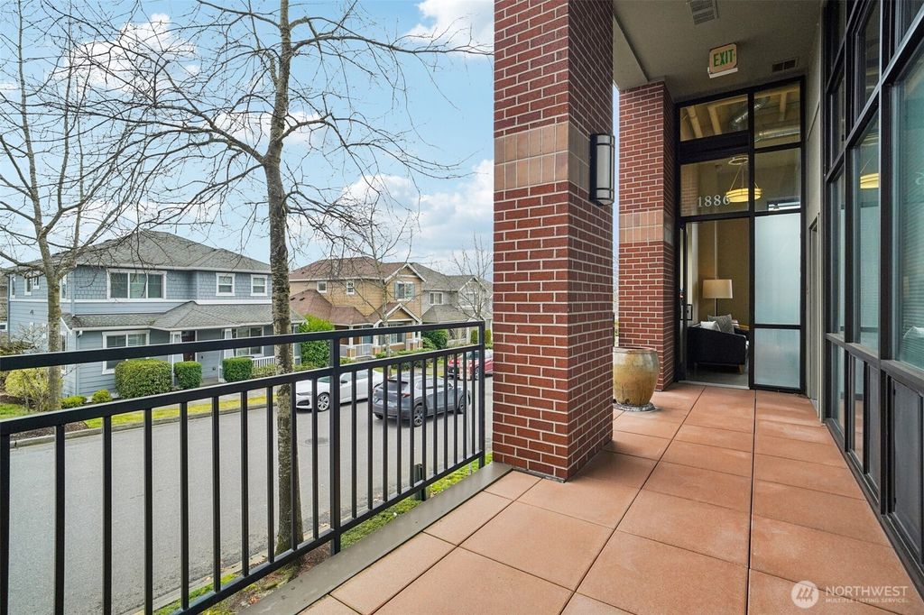 Photo of 1886 25th Avenue NE #101, Issaquah, WA 98029 (MLS # 2478412)