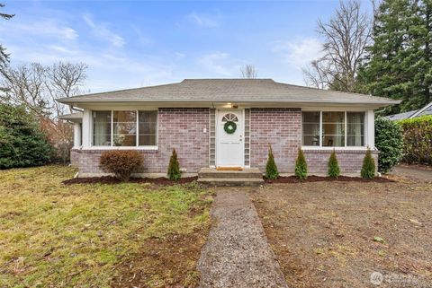 Photo of 615 121st Street E, Tacoma, WA 98445 (MLS # 2474890)