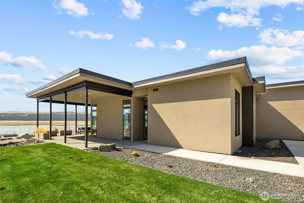 Photo of 23397 Canopy Drive NW, Quincy, WA 98848 (MLS # 2517073)