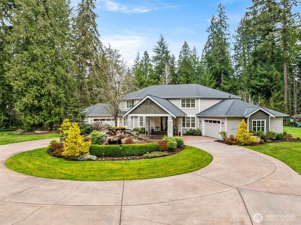 Photo of 14225 228th Avenue SE, Issaquah, WA 98027 (MLS # 2344243)