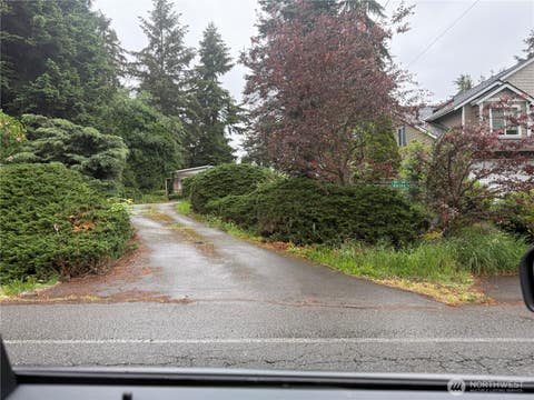 Photo of 20104 75th Avenue NE, Kenmore, WA 98028 (MLS # 2570290)