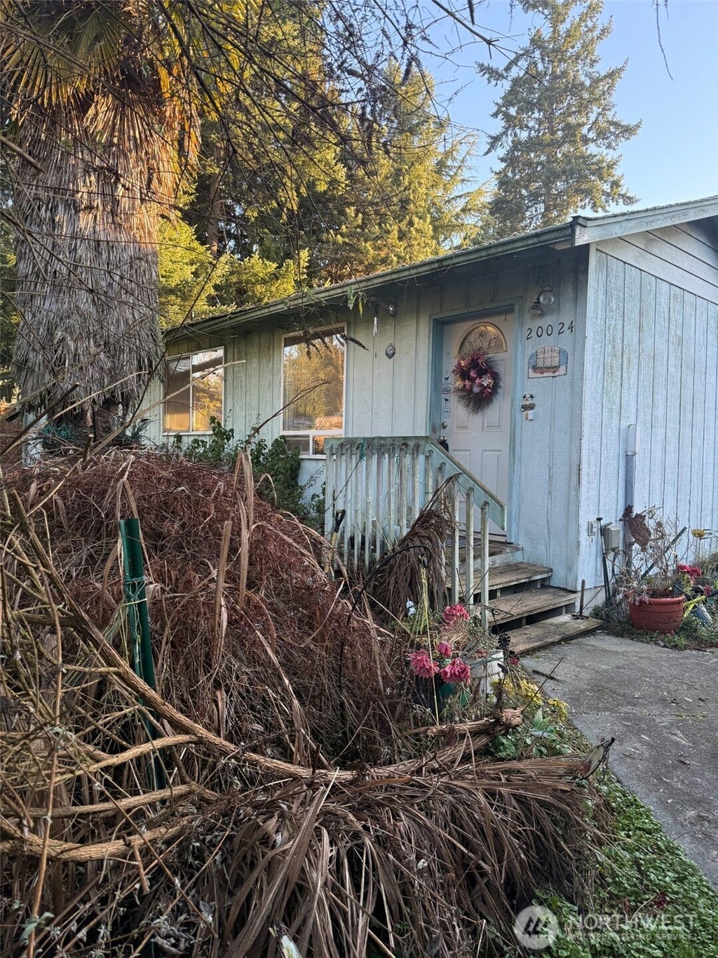 Photo of 20104 75th Avenue NE, Kenmore, WA 98028 (MLS # 2570290)