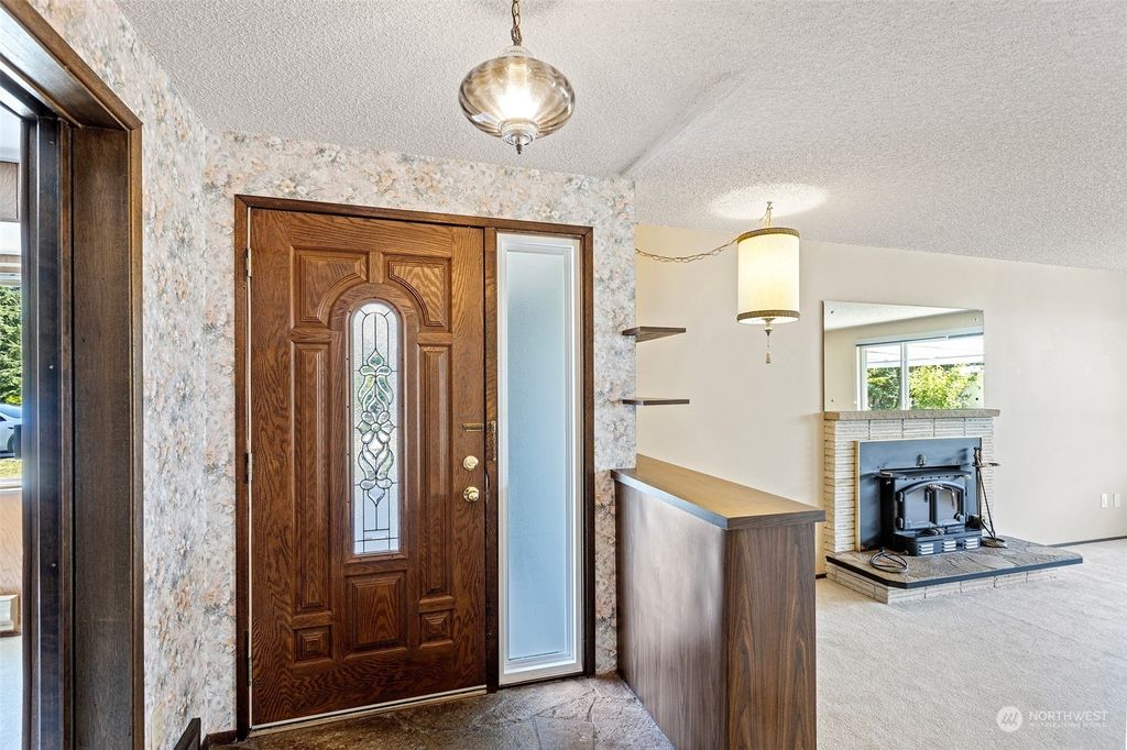 Photo of 118 46th St St SW, Everett, WA 98203 (MLS # 2269706)