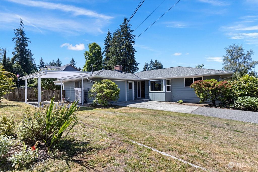 Photo of 118 46th St St SW, Everett, WA 98203 (MLS # 2269706)