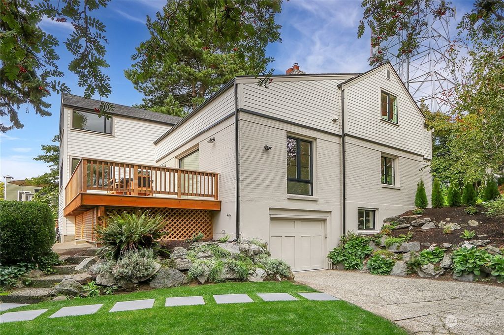 Photo of 1401 1st Avenue N, Seattle, WA 98109 (MLS # 2331419)