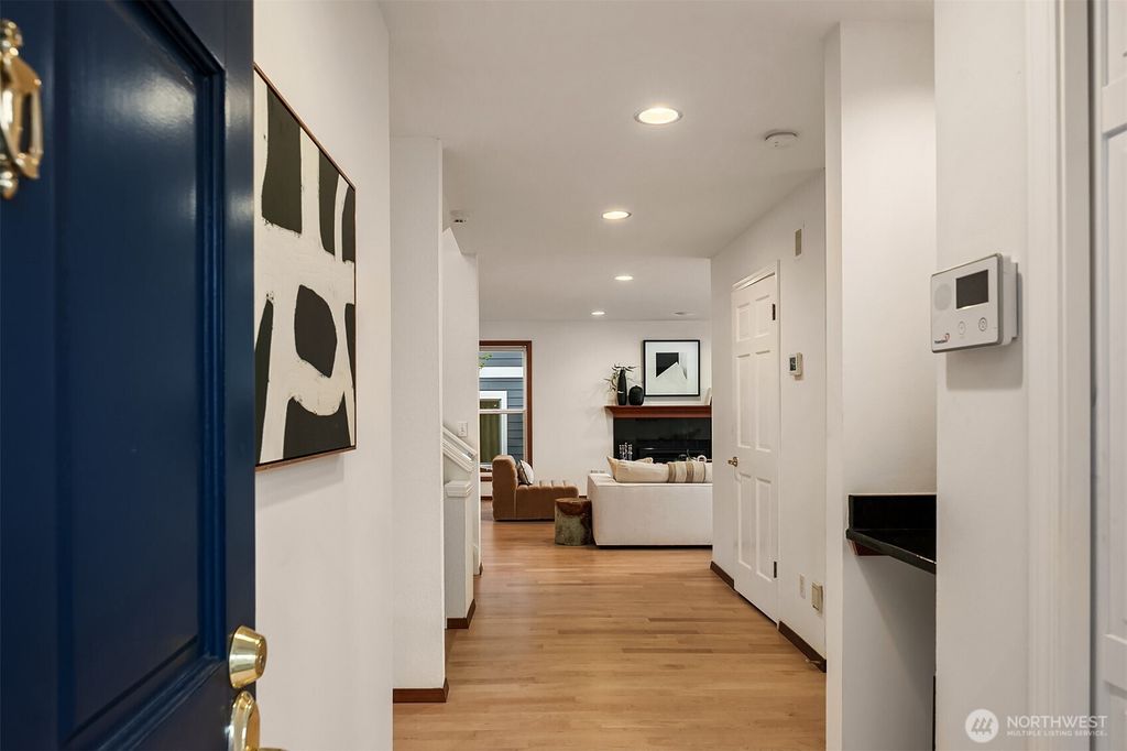 Photo of 8533 NE Juanita Dr (Private Lane) Dr, Kirkland, WA 98034 (MLS # 2467898)