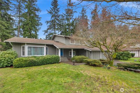 Photo of 2116 139th Place SE, Mill Creek, WA 98012 (MLS # 2477008)