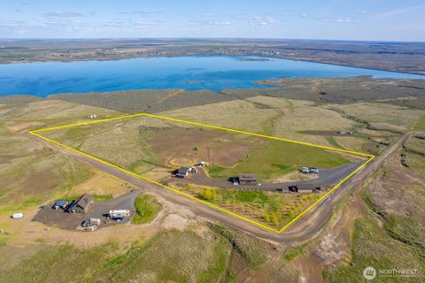 Photo of 169 Banks Lake View Road #99115, Coulee City, WA 99115 (MLS # 2510256)