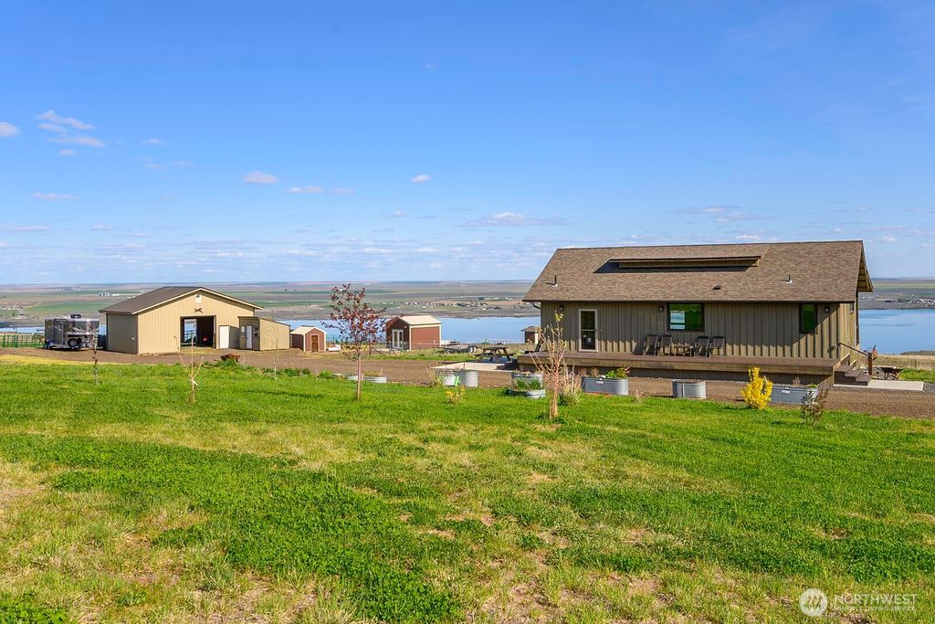 Photo of 169 Banks Lake View Road #99115, Coulee City, WA 99115 (MLS # 2510256)