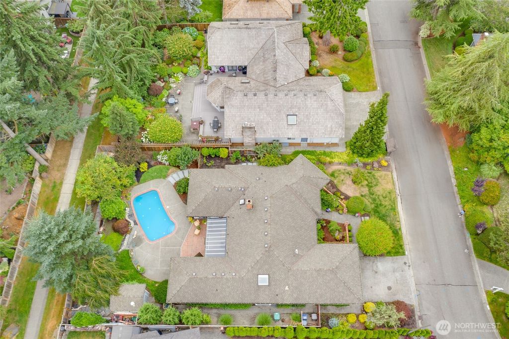 Photo of 1704 142nd Place SE, Mill Creek, WA 98012 (MLS # 2413123)