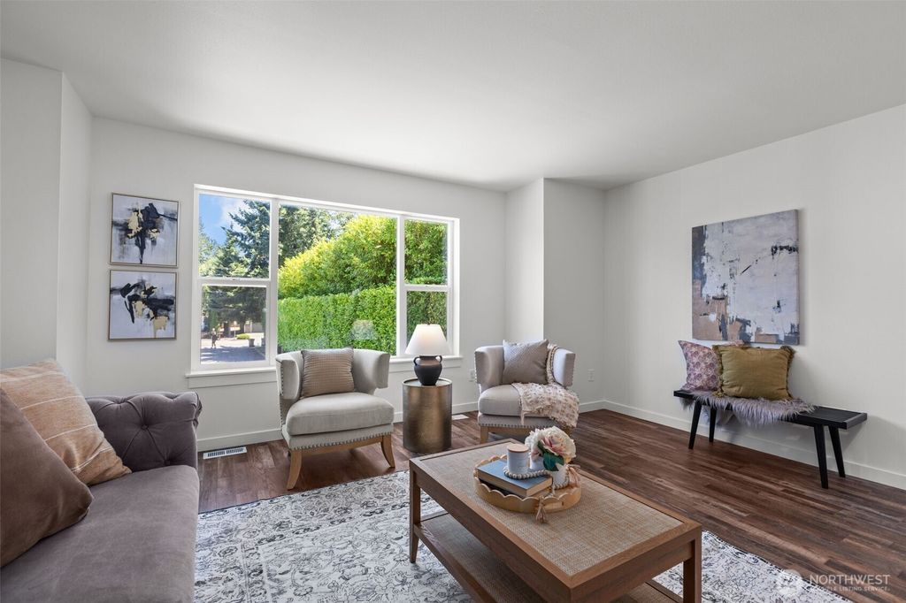 Photo of 1525 147th Place SW, Lynnwood, WA 98087 (MLS # 2410151)