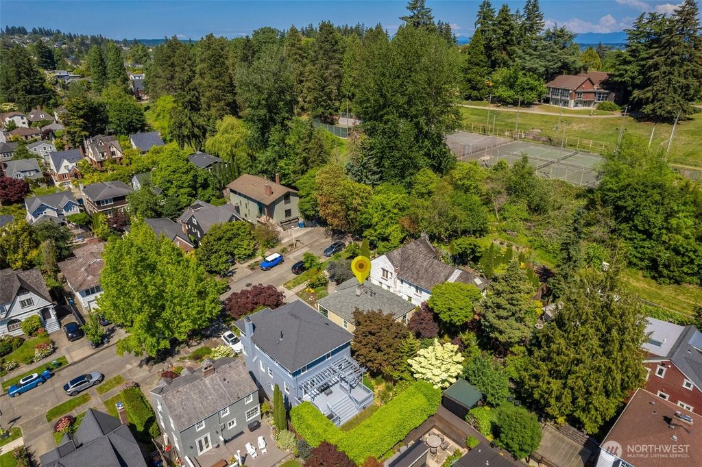 Photo of 4335 NE 42nd Street, Seattle, WA 98105 (MLS # 2529471)
