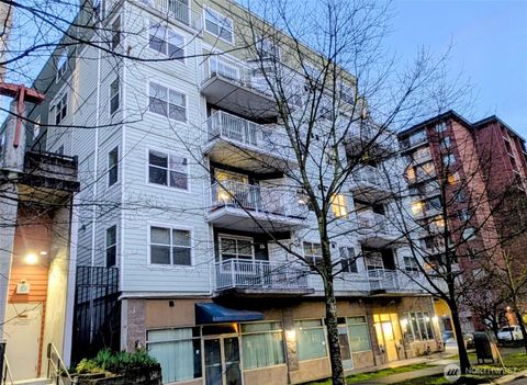 Photo of 4722 12th Avenue NE #401, Seattle, WA 98105 (MLS # 2487476)