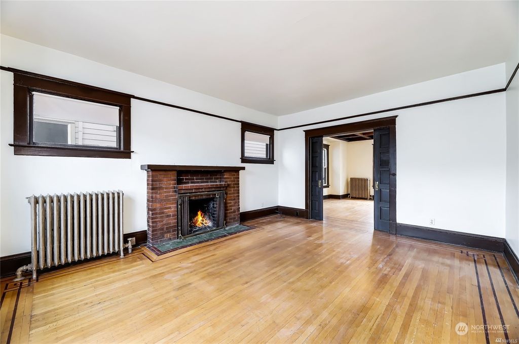 Photo of 2315 Boylston Avenue E, Seattle, WA 98102 (MLS # 2148021)