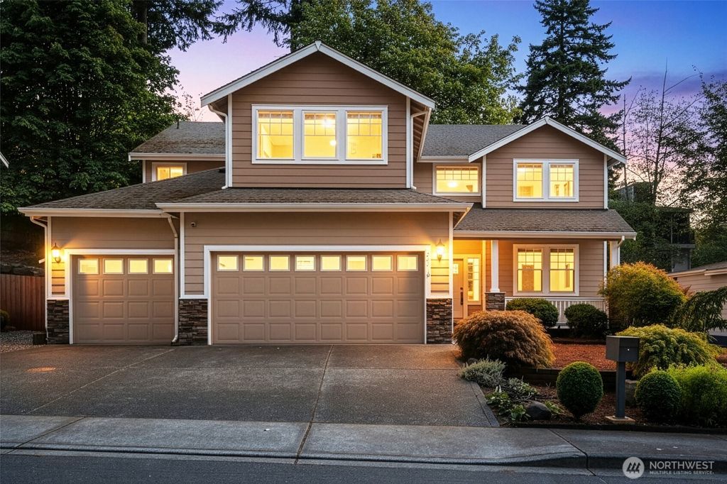 Photo of 24416 26th Avenue S, Des Moines, WA 98198 (MLS # 2440394)