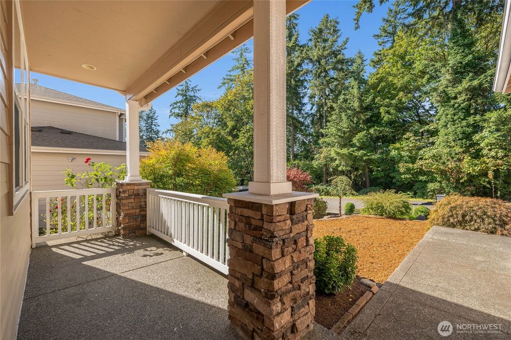 Photo of 24416 26th Avenue S, Des Moines, WA 98198 (MLS # 2440394)
