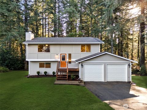 Photo of 13607 97th Avenue NW, Gig Harbor, WA 98329 (MLS # 2532245)