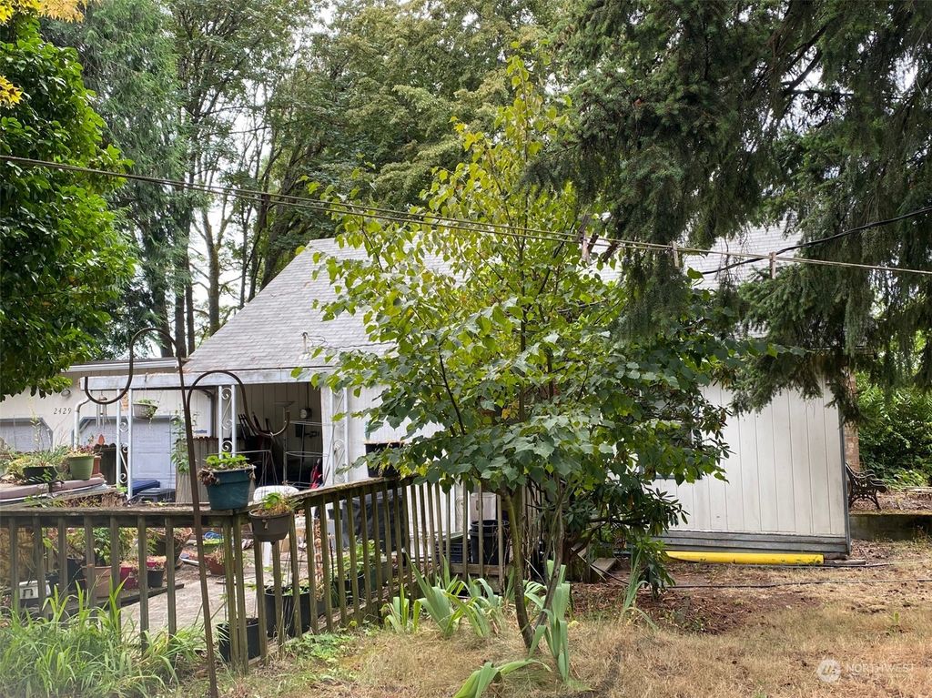 Photo of 2429 S 208th Street, SeaTac, WA 98198 (MLS # 2277429)