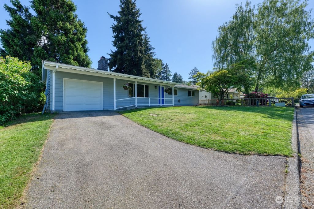 Photo of 507 S 318th Place, Federal Way, WA 98003 (MLS # 2227999)
