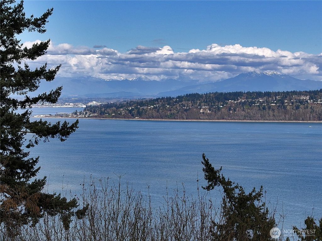 Photo of 8111 Possession Ridge Lane, Clinton, WA 98236 (MLS # 2493099)