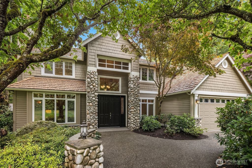 Photo of 8425 213th Place NE, Redmond, WA 98053 (MLS # 2482242)