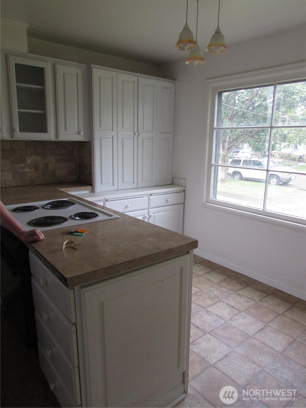 Photo of 1111 9th Avenue, Longview, WA 98632 (MLS # 2568471)