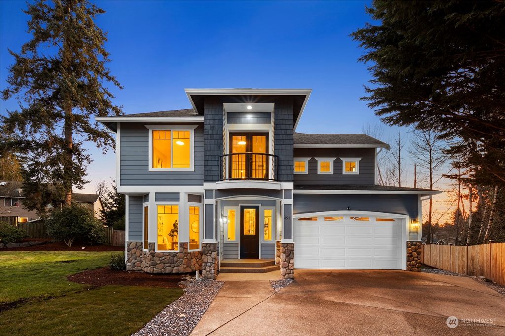 Photo of 4901 NE 24th Street, Renton, WA 98059 (MLS # 2199536)