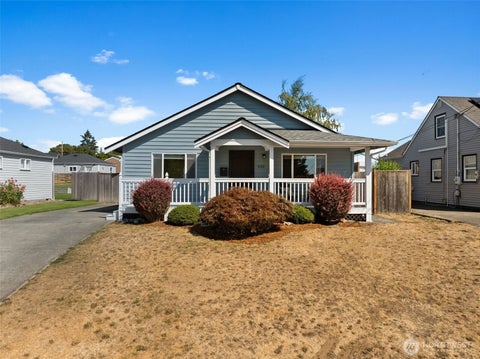Photo of 833 S Meyers ST, Tacoma, WA 98465 (MLS # 2573996)