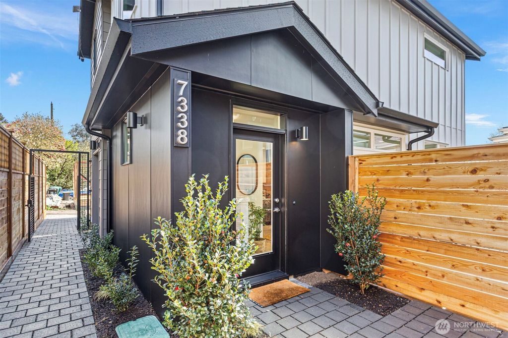 Photo of 7338 27th Avenue NW, Seattle, WA 98117 (MLS # 2508638)