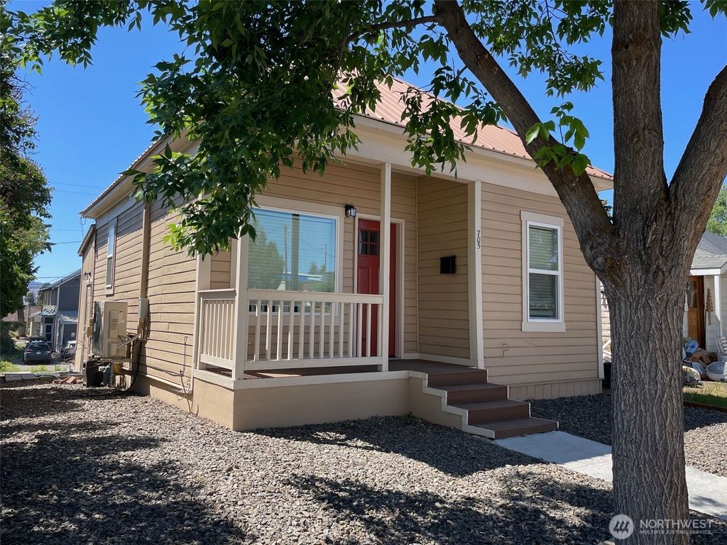 Photo of 705 N Water Street, Ellensburg, WA 98926 (MLS # 2487955)