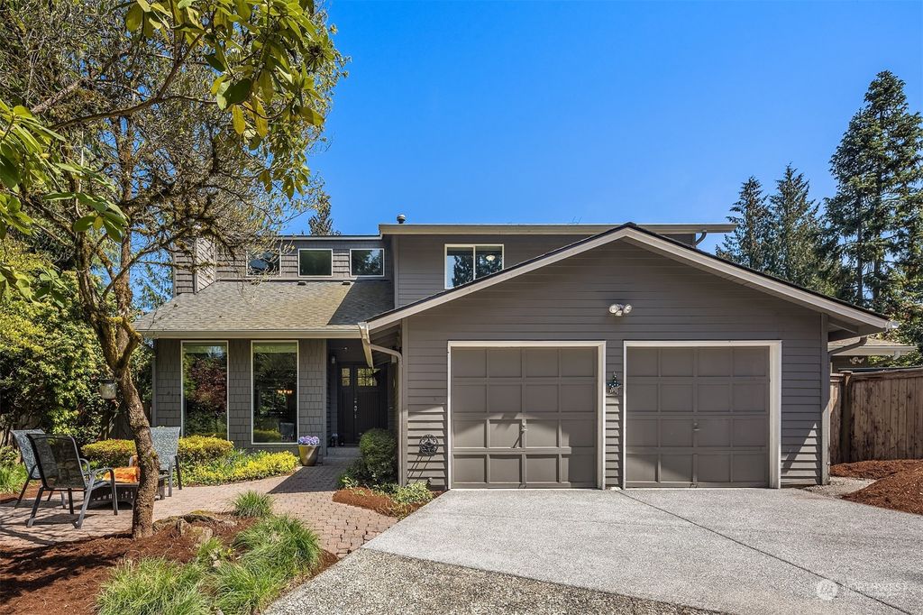 Photo of 4422 187th Place SE, Issaquah, WA 98027 (MLS # 2062576)