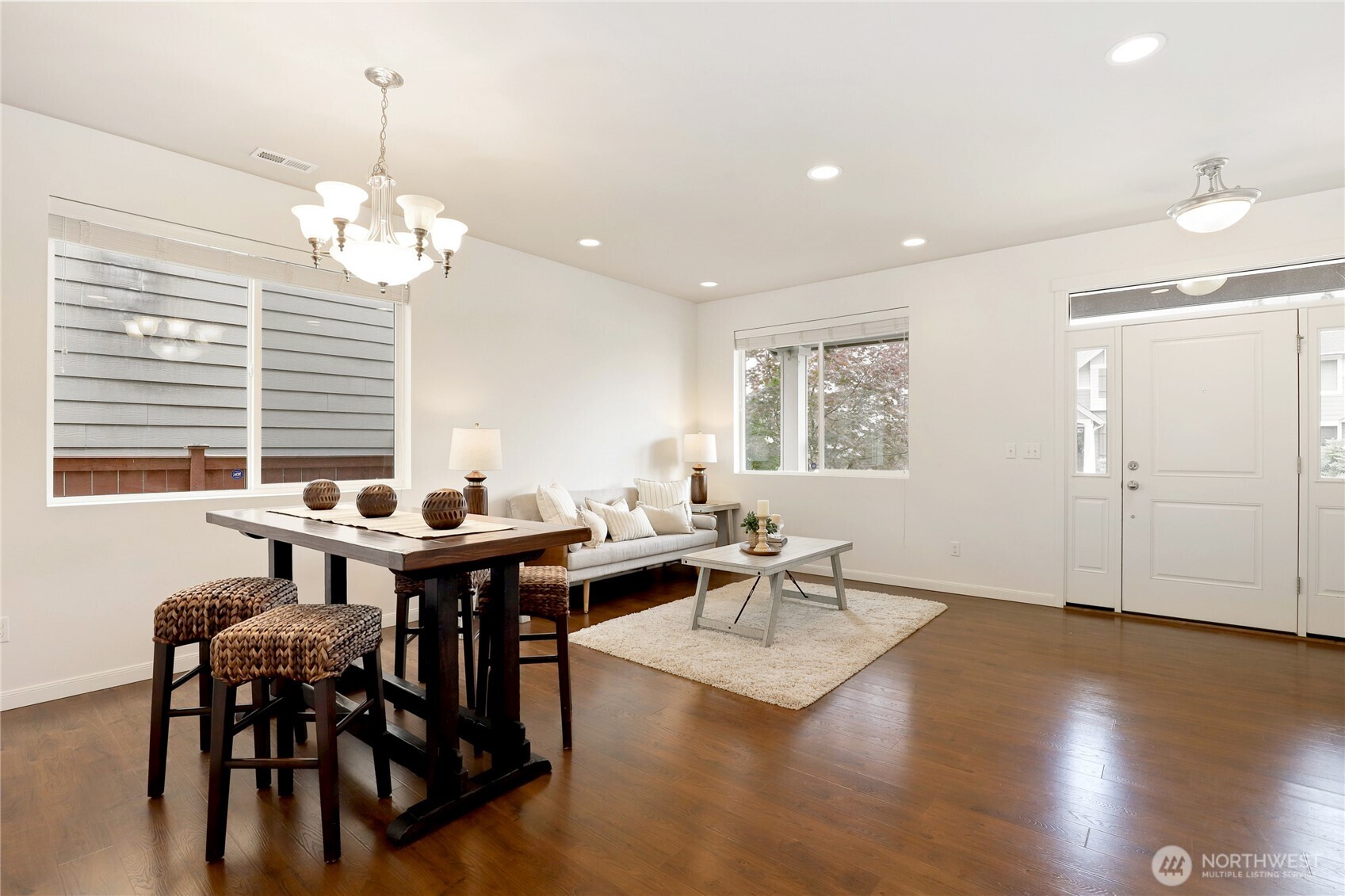 1880 Claret Loop NW