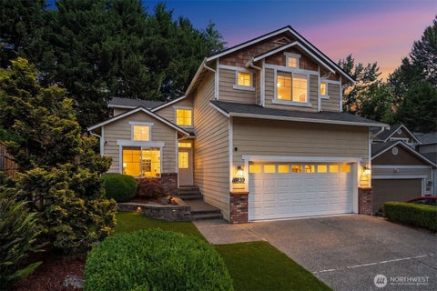 Photo of 10820 NE 144th Court, Kirkland, WA 98034 (MLS # 2541303)