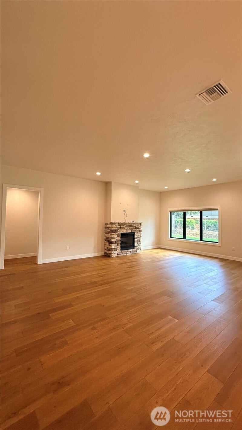 901 Janimari Court