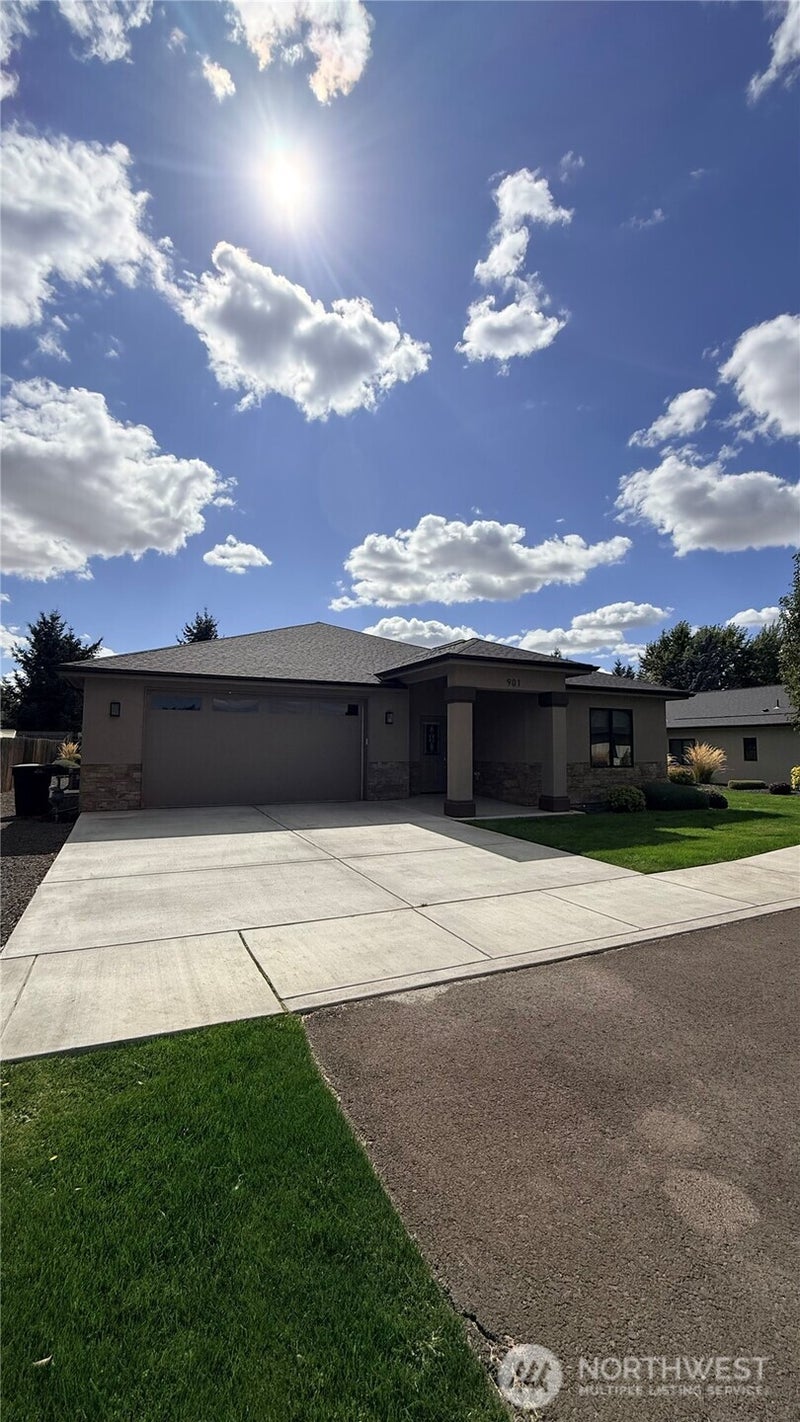 901 Janimari Court