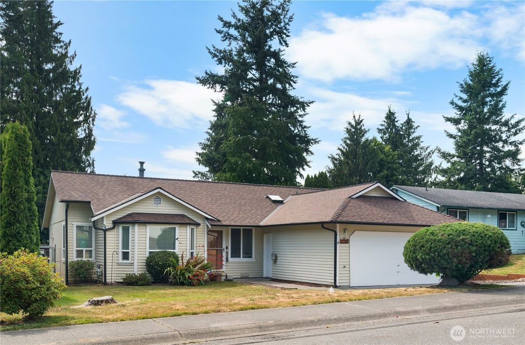 Photo of 1720 92nd Drive SE, Lake Stevens, WA 98258 (MLS # 2406007)